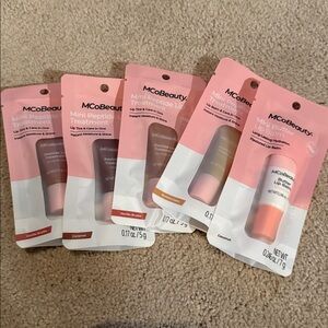 Mco Beauty MINI peptide lip treatment